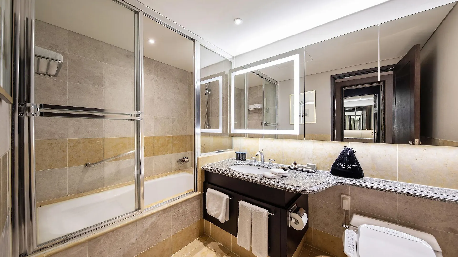 Oakwood Premier Coex Center Seoul Aparthotel 5*,